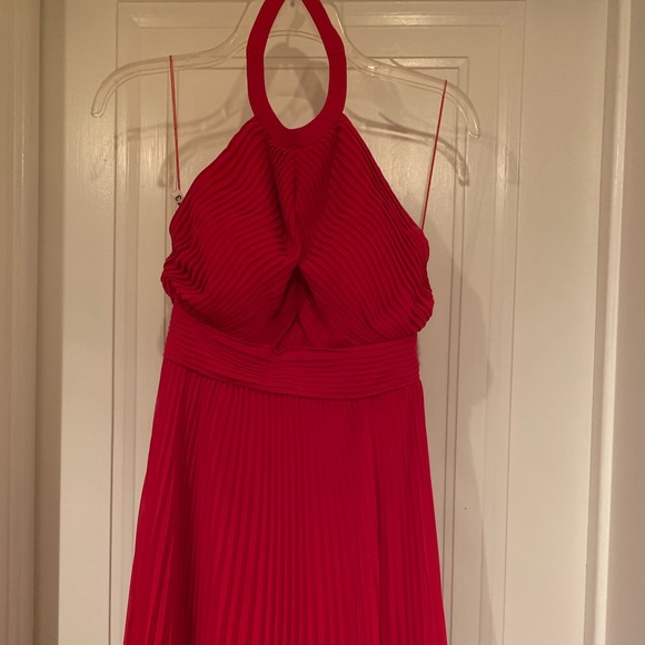 Dress - Picture 3 of 7